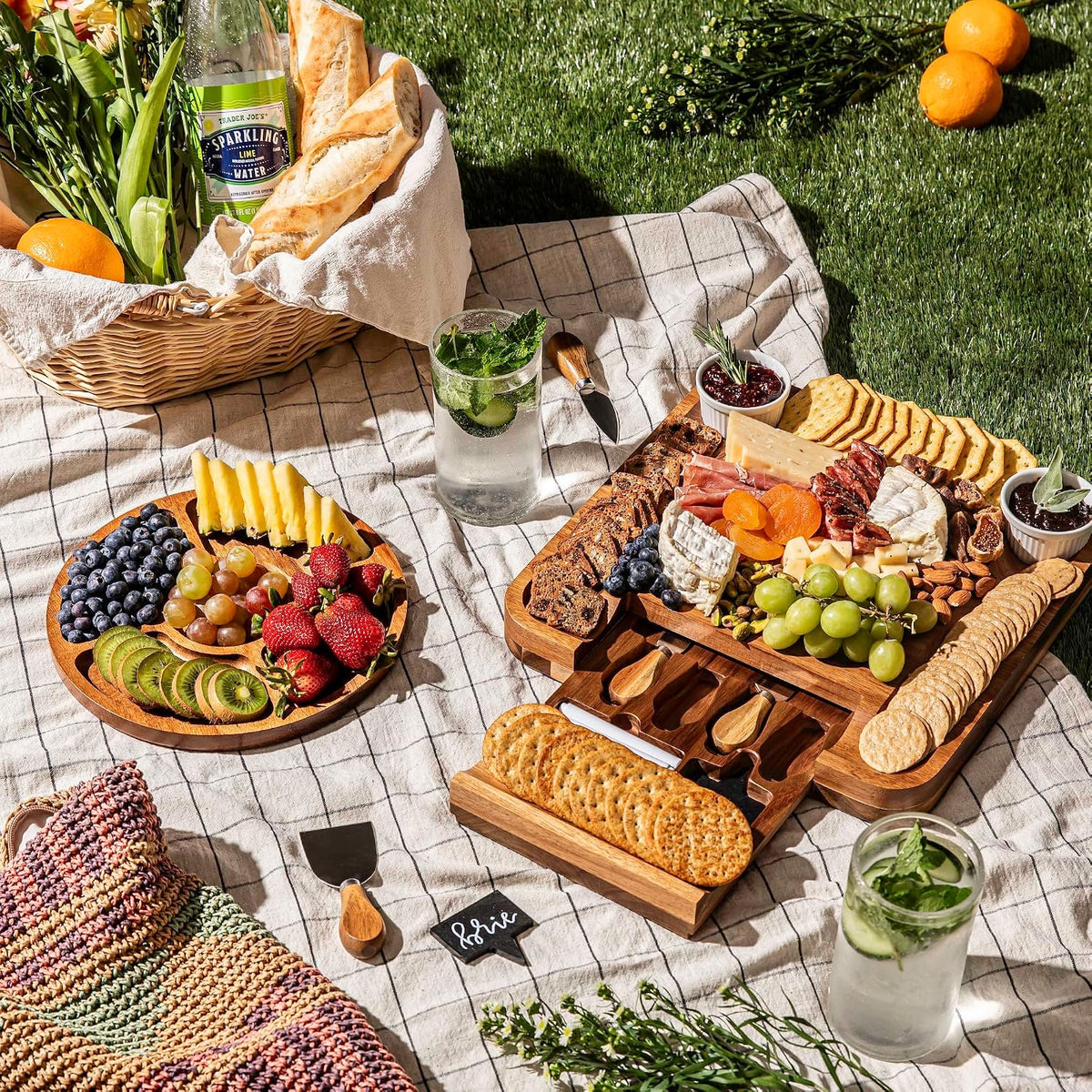 SMIRLY Charcuterie Board Set with Serving Accessories, Acacia