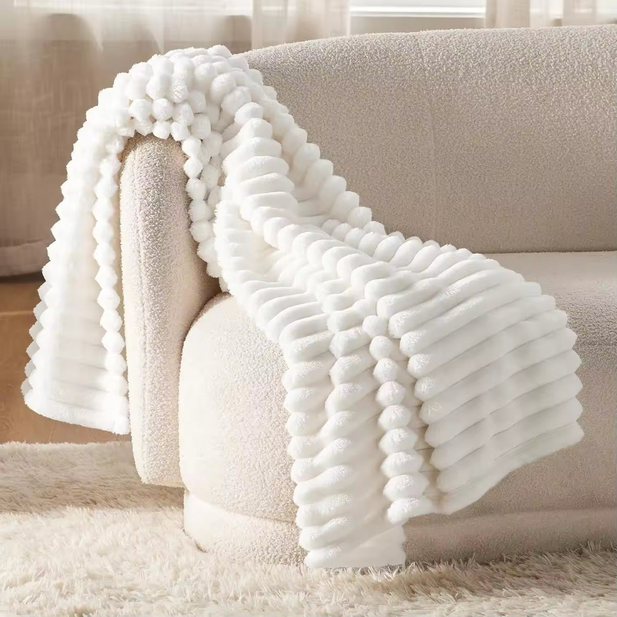 Customized Nordic Style Flannel Stripe Fleece Blanket Throw for Winter Home Décor
