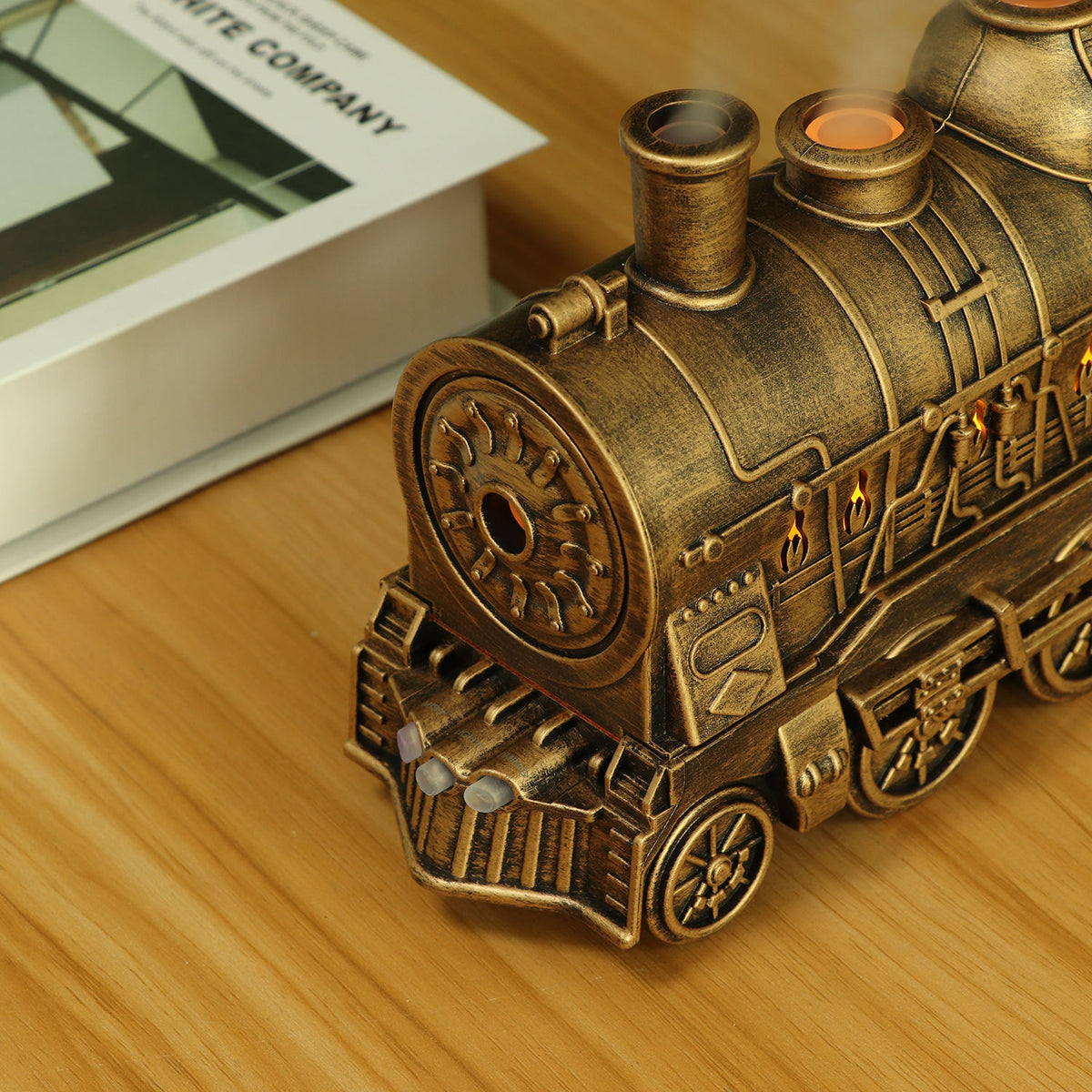 Christmas Train-Shaped Essential Oil Diffuser – Low-Noise Ultrasonic Humidifier
