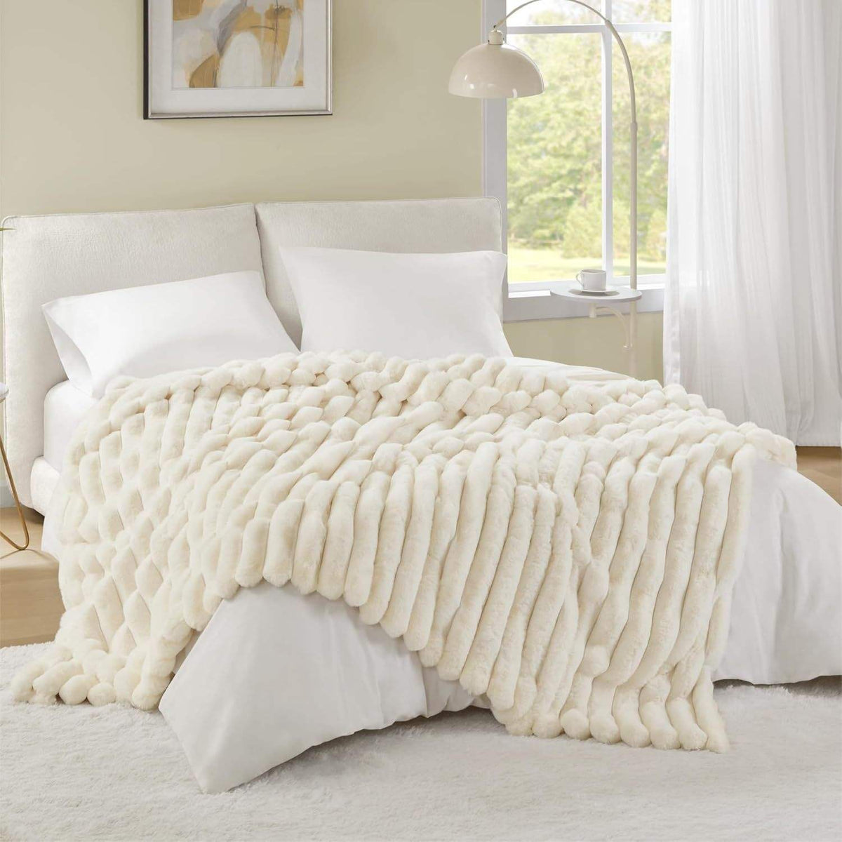 Customized Nordic Style Flannel Stripe Fleece Blanket Throw for Winter Home Décor
