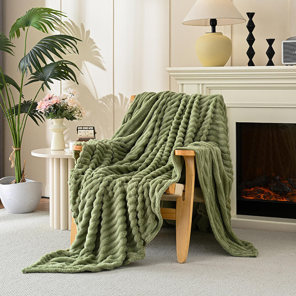 Customized Nordic Style Flannel Stripe Fleece Blanket Throw for Winter Home Décor